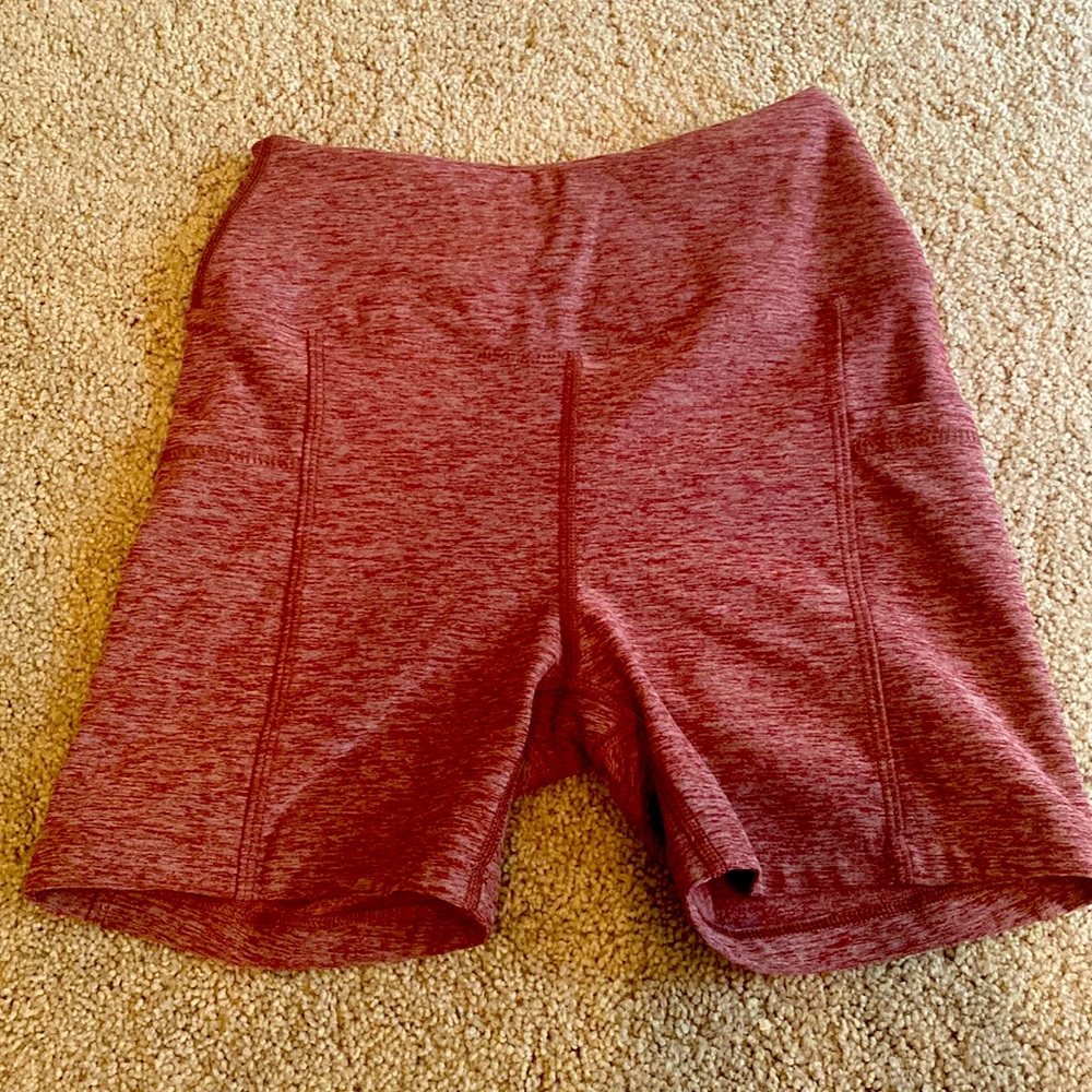 Year of Ours brown women biker shorts. Size XS. 4inch inseam. With pockets.